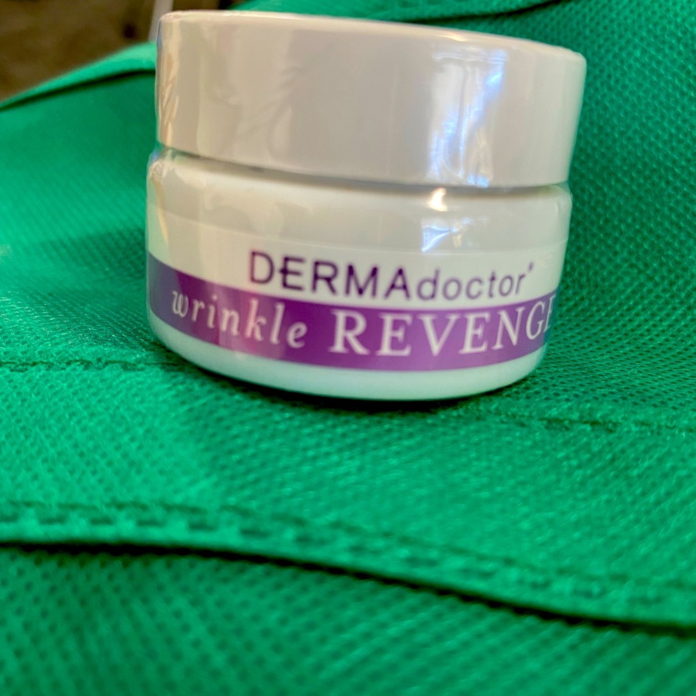 Wrinkle Revenge Eye Balm